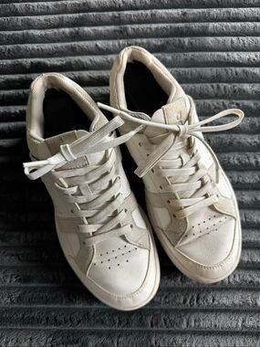 On Cloud Womens Clubhouse White Sand The Roger Shoes Size 8